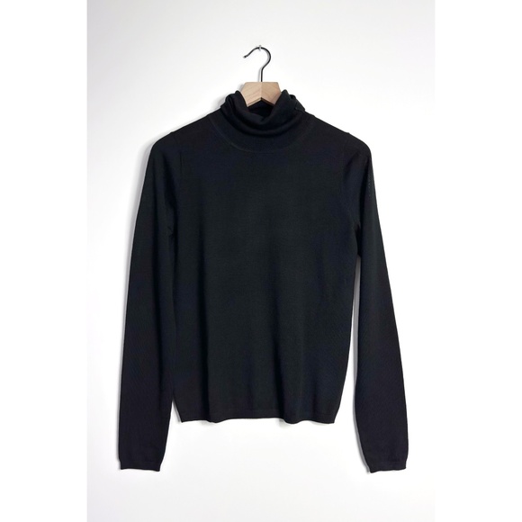 TOTEME First Layer Turtleneck - Picture 1 of 7